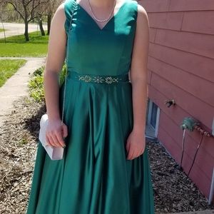 Green Prom Dress with Pockets